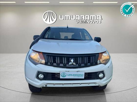MITSUBISHI L200 TRITON 2.4 16V TURBO DIESEL SPORT GLS CD 4P 4X4 AUTOMÁTICO